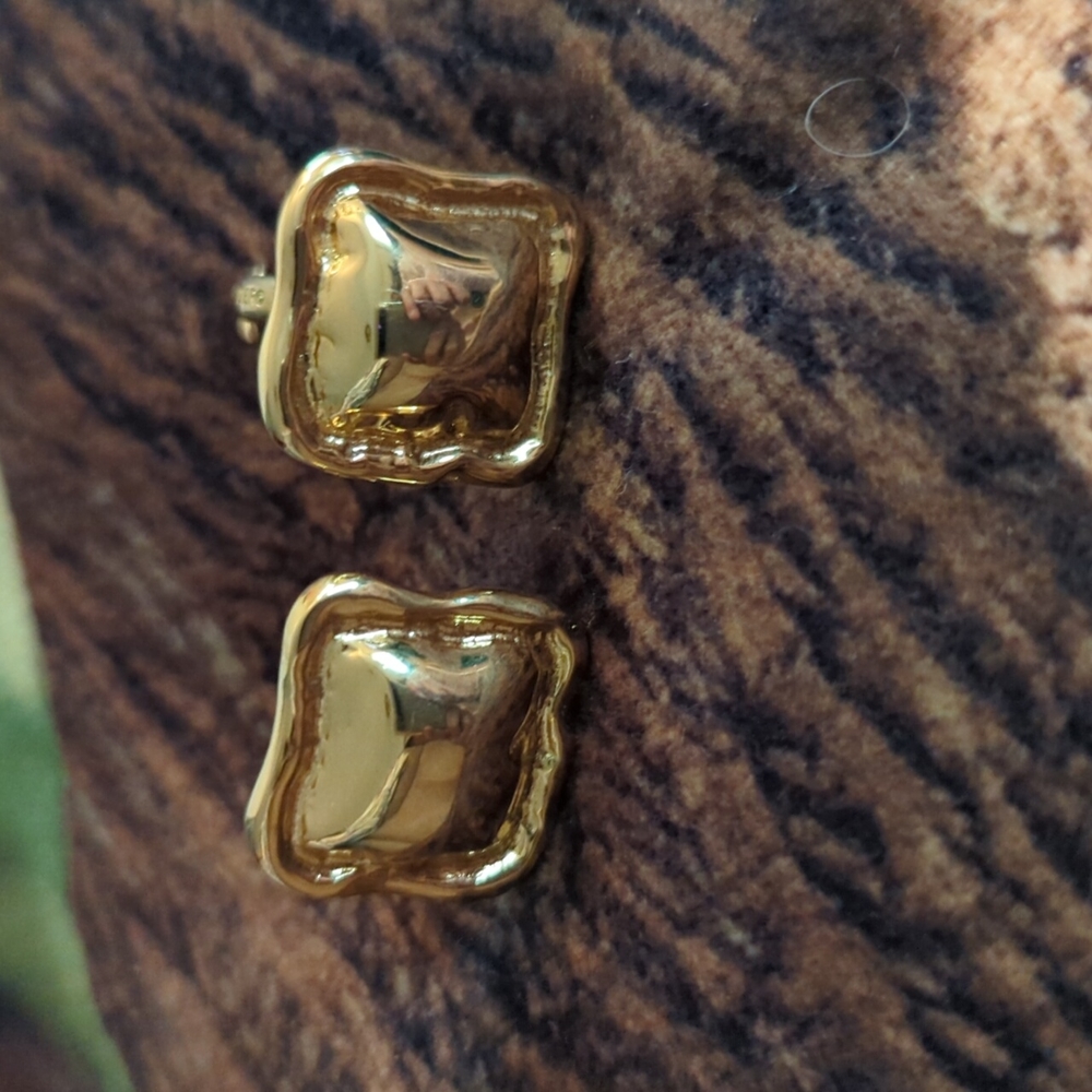 Vintage square shape earrings